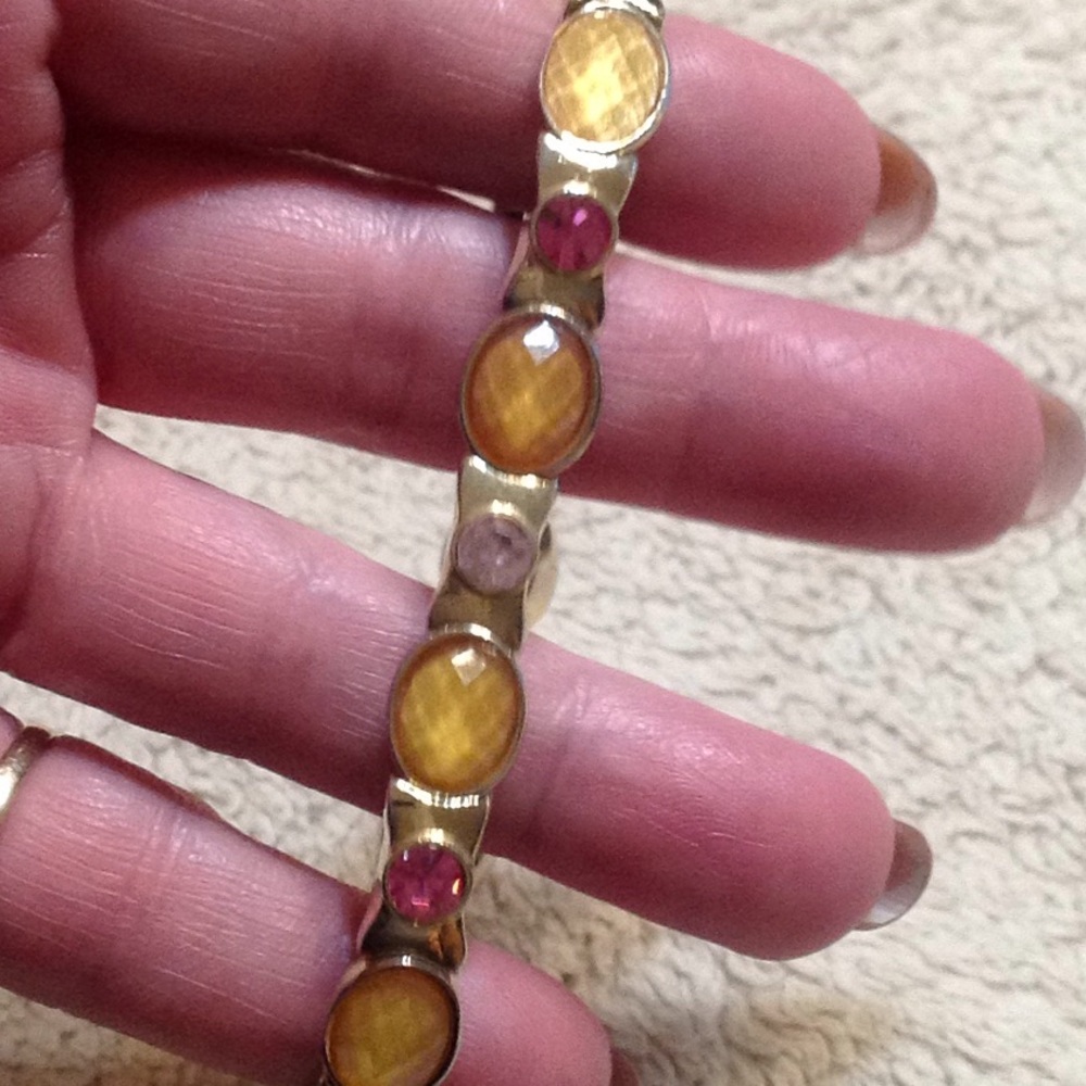 Gold-toned bracelet